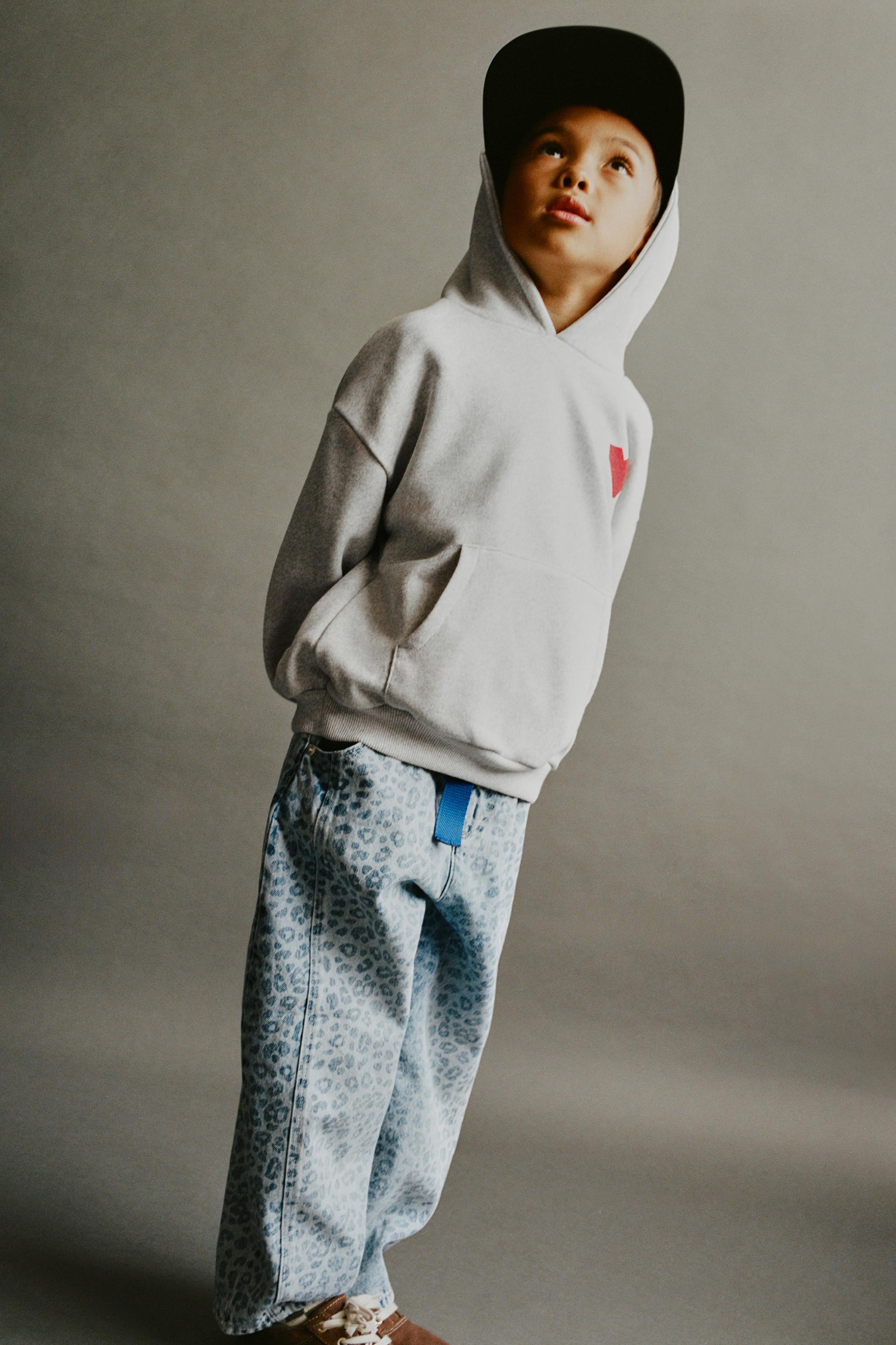 HEART HOODIE